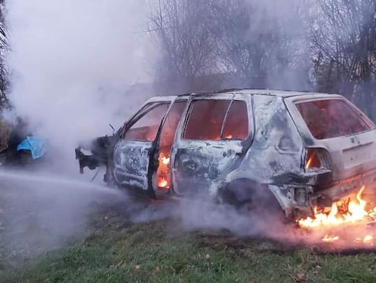 Biecz: Pożar samochodu na Przedmieściu Górnym