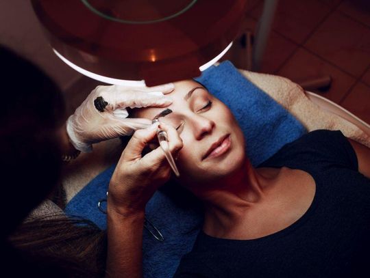 Czym jest microblading brwi?