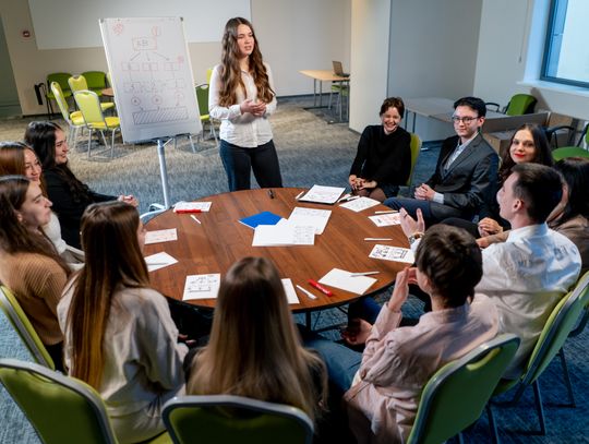 Dlaczego warto zorganizować pracownikom warsztaty komunikacji interpersonalnej?