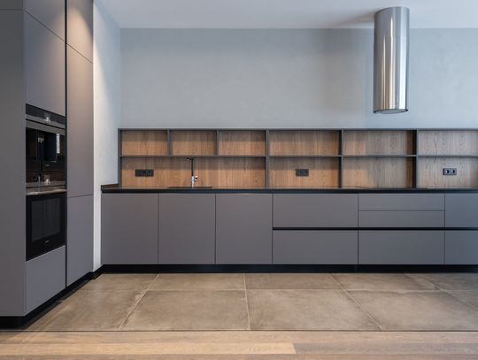 Fronty fornirowane – elegancja i naturalne piękno w aranżacji wnętrz