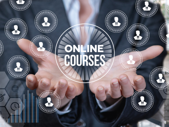 Inicjatywy edukacyjne i szkoleniowe dla dorosłych. Wsparcie dla idei uczenia się przez całe życie