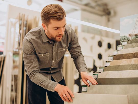 Jak wybrać płytki ceramiczne do domu? Praktyczny przewodnik od Remontownia24