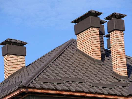 Jaki komin najlepiej wybrać do domu?