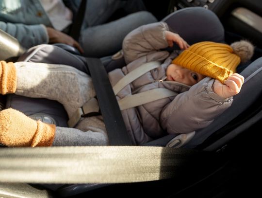 Jakie materiały są najlepsze dla skóry dziecka? Poradnik dla rodziców