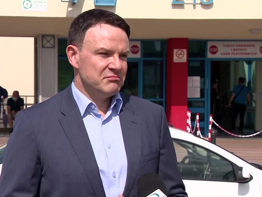 Lekarze z Wrocławia: Terapia osoczem ozdrowieńców przynosi poprawę stanu ponad połowy pacjentów z COVID-19