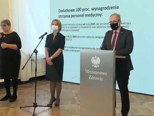 Minister zdrowia: Personel medyczny walczący z COVID-19 otrzyma dodatki do wynagrodzeń do połowy grudnia
