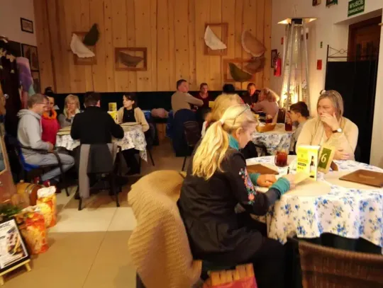 Muzyka i regionalny smak – degustacja piwa grzanego Browaru Grybów