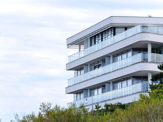 Na co zwrócić uwagę przy projektowaniu balustrady balkonowej