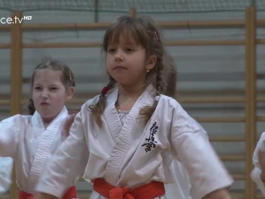 Najmłodsi adepci karate zdawali egzaminy na wyższe stopnie