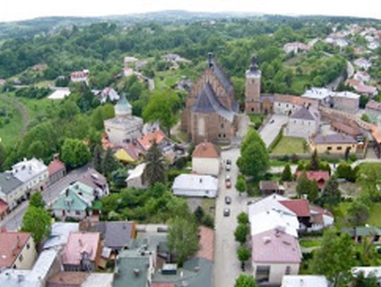 Nowe zasady parkowania w płatnych strefach w Bieczu