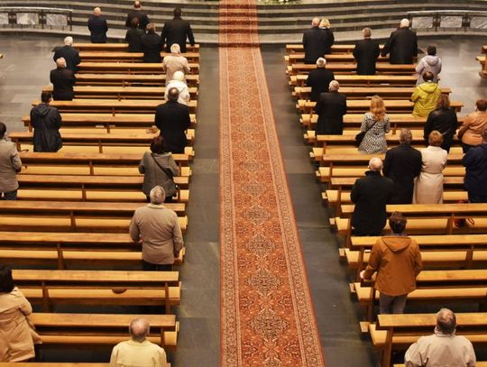 Od jutra tj. 17 maja więcej ludzi w kościołach