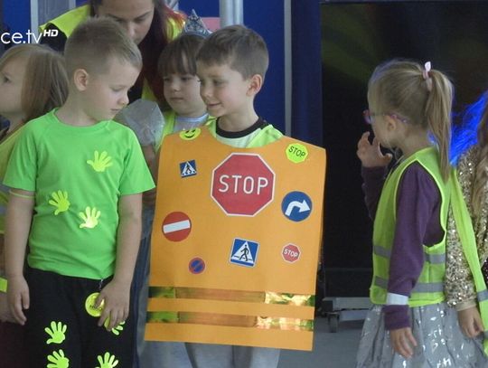 „Odblaskowa szkoła wkracza do przedszkola” – wyjątkowa akcja w ZSP nr 2 w Ropie