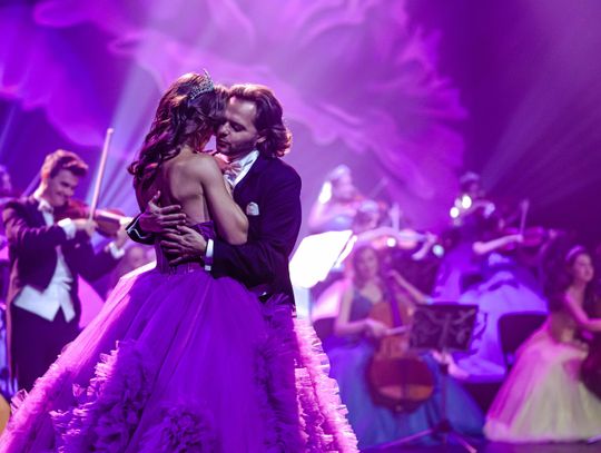 Pierwsza na Świecie Orkiestra Księżniczek przyjedzie do Dębicy- 11 kwietnia 2025 i zagości w Domu Kultury Mors z programem: Koncert Wiedeński 3.