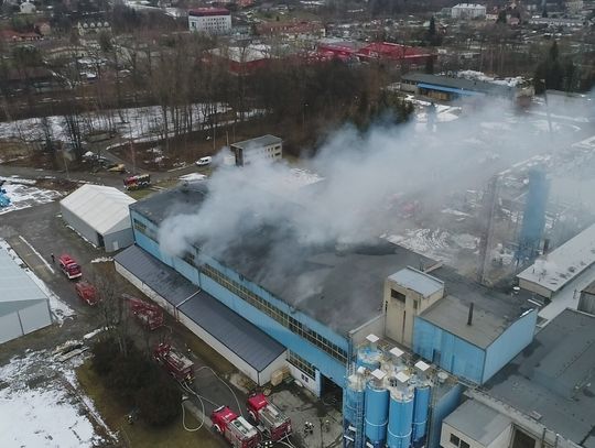 Pożar hali produkcyjnej w Gorlicach (obraz z drona: foto + video) AKTUALIZACJA
