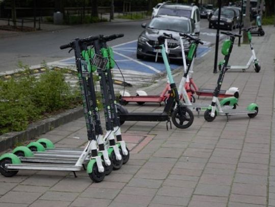 SPOT- HULAJNOGI ELEKTRYCZNE I URZĄDZENIA TRANSPORTU