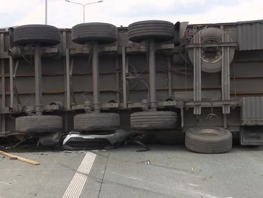 Zderzenie ciężarówek - poważny wypadek na trasie S17 pod Garwolinem