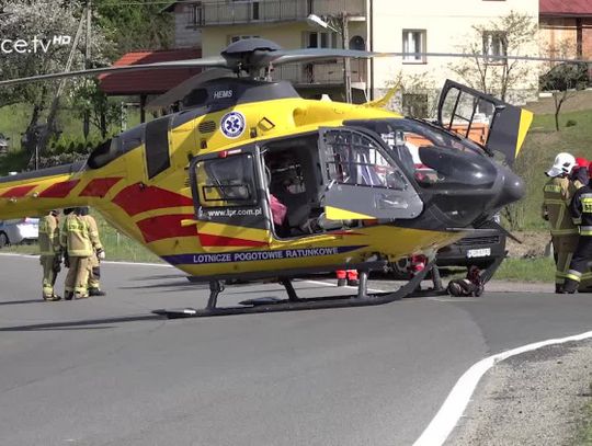 Zderzenie osobówki z ciężarówką w Ropie