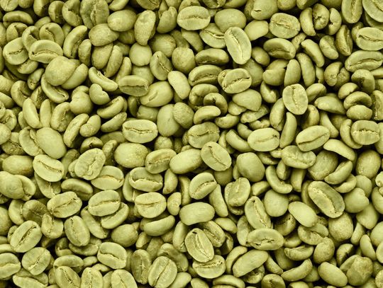 Zielona kawa mielona ? właściwości, działanie i sposób parzenia
