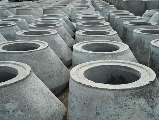 Zwężka betonowa dla skutecznej regulacji przepływu