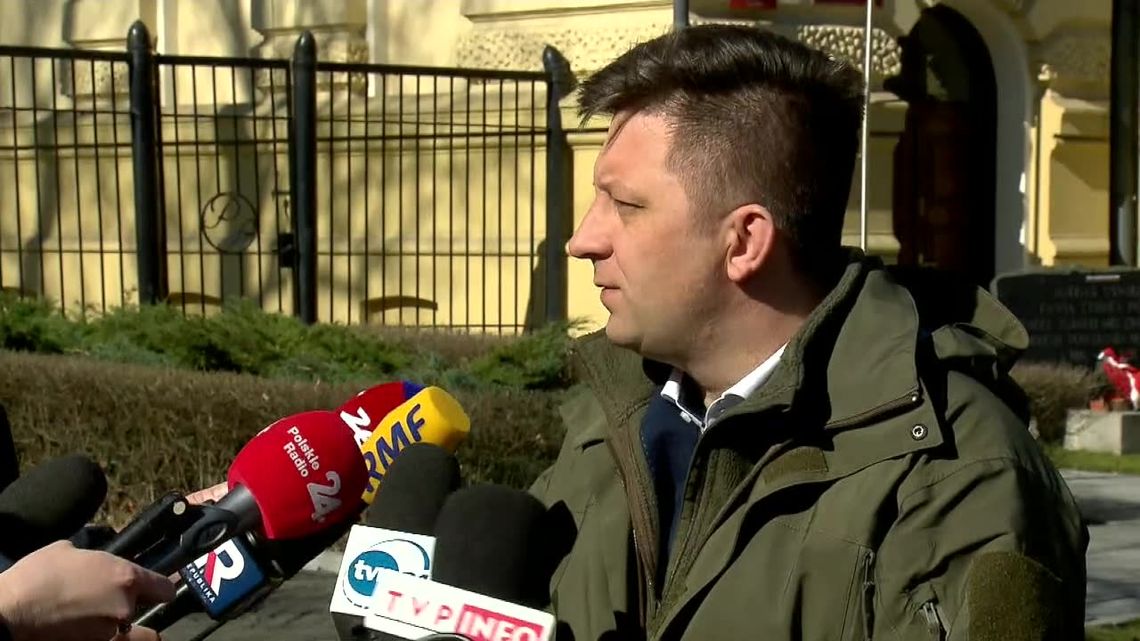 "Liczba osób poddanych kwarantannie może dojść do stu tysięcy". Szef kancelarii premiera zapowiada, że patrole policji wzmocni wojsko