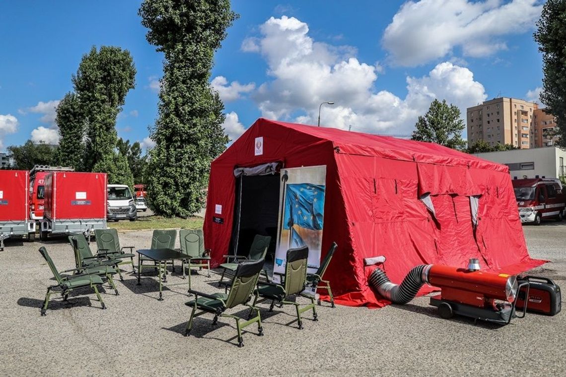Przekazanie zestawów logistycznych dla Ochotniczych Straży Pożarnych